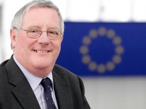 EU, DfT support for MWSD wheel safety campaign - Sunday Morning Headline News wk of 29 July